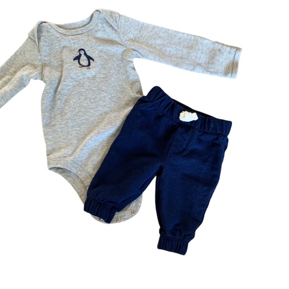 Carter’s Penguin Bodysuit, Sherpa Vest & Joggers (Size 3M) [💥BUNDLE 3 items] - Picture 3 of 4